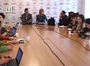 Ո՞վ է ստանձնելու հեղափոխության ղեկը