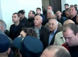 «Հարսնաքարի գործով» դատապարտվածների ծնողները` նախագահականում