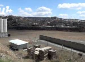 Հանքավայր Երիտասարդական պալատի փոխարե՞ն