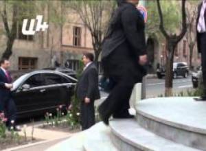 Գեներալ, նախարար...բոլորը շտապում են ՀՀԿ նիստին