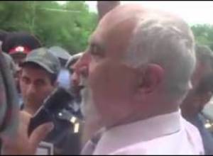 Անեկդոտ՝ Հայրիկյանից