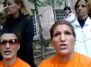 Մրցում են բանտարկյալ կանայք