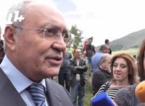 Ապարանցի պաշտոնյաններն Ապարանում...