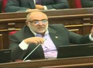 Սեյրան Սարոյանն առաջարկեց տղամարդավարի քվեարկել. չստացվեց