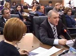 Պետությունը փորձել է նպաստել ծննդաբերության աճին, բայց չի ստացվել