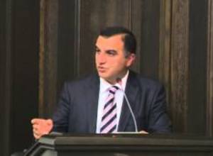 Որևէ աշխատող հղի կին չպետք է տուժի. վարչապետ