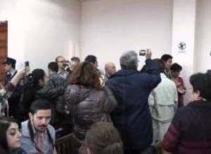 Հայկ Կյուրեղյանը հրաժարվեց ոտքի կանգնել գործով առաջին դատական նիստին