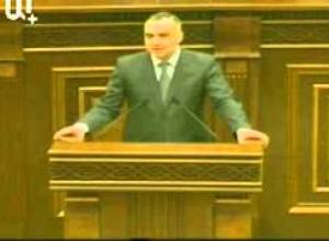 Ջենիֆեր Լոպեսի, Մոնիկա Բելուչիի մասին` ԱԺ-ում