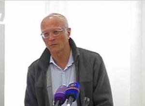 «Այնքան էշ է, որ հա՛մ ոչնչացնում է, հա´մ լուսանկարն է տեղադրում »