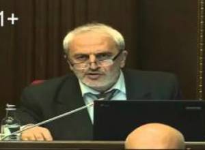 «Իմ կենսագրության մեջ մի տեղավորվեք. անտեղ ձեզ համար հարմար անկյուն չկա»