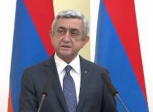 Սերժ Սարգսյանն ընդունել է լրագրողներին