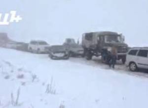 Լրագրողներին ԼՂՀ-ից տեղափոխող մեքենան վթարի է ենթարկվել