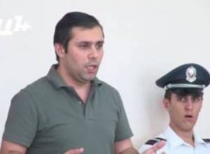 Ոստիկանները մի մութ անկյունում հարվածել են Գեղամ Խաչատրյանին