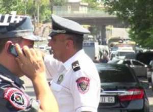 Արթուր Սաքունցը եւ խմբի անդամներին եւ ոստիկաններին համարում է զոհեր