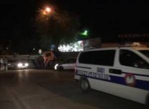 Մեծ թվով ոստիկաններ հեռացան Խորենացի փողոցից