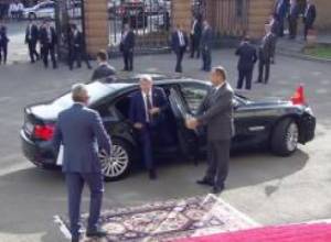 Հյուրերի պաշտոնական դիմավորում նախագահականում