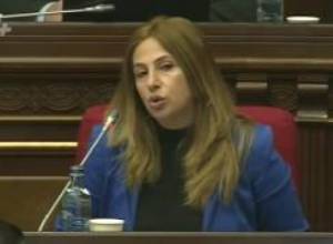 Հերիք է զբաղվեք մուրացկանությամբ. Զարուհի Փոստանջյան