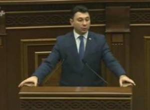 Հավն էլ է ձու ածելիս աղմուկ հանում. Շարմազանով