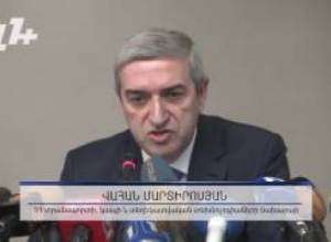 Նախարարի 888 հազարանոց ամփոփիչ ասուլիսը՝ սեփական միջոցներով