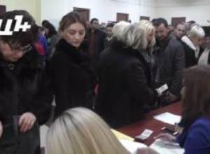 Արա Զոհրաբյանը պատասխանում է, Ռուբեն Սահակյանը՝ լռում