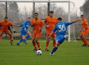 ''Mika''to train in Spain