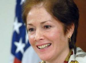 U.S. Embassy donates American studies textbooks