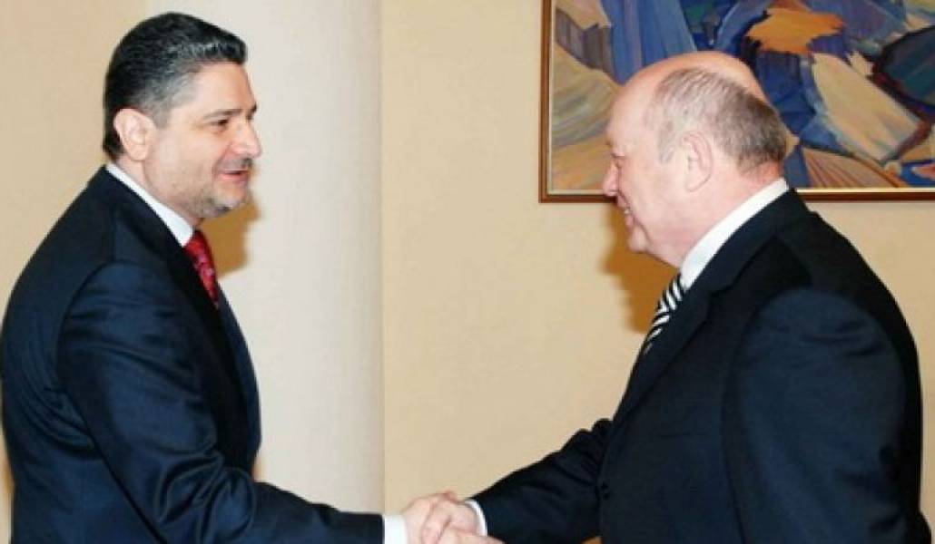 272797e4ed89d2da86a041c4b1653ab3