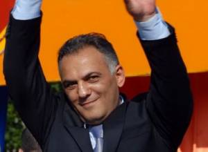 The flag is in Beglaryan's hands