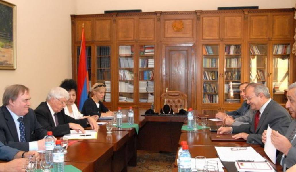 d7aac957304aa465a720ae02de7439db