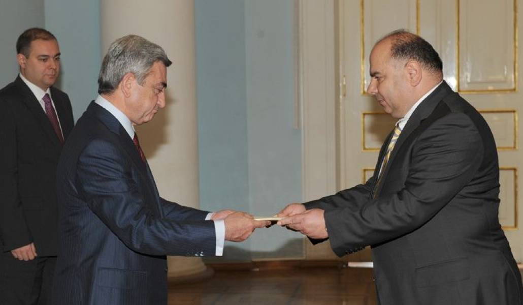 dc411e6ea3ec1f55de952fcf462151ca