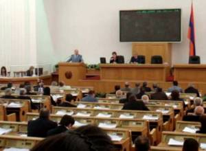 Deputies complain of their salaries