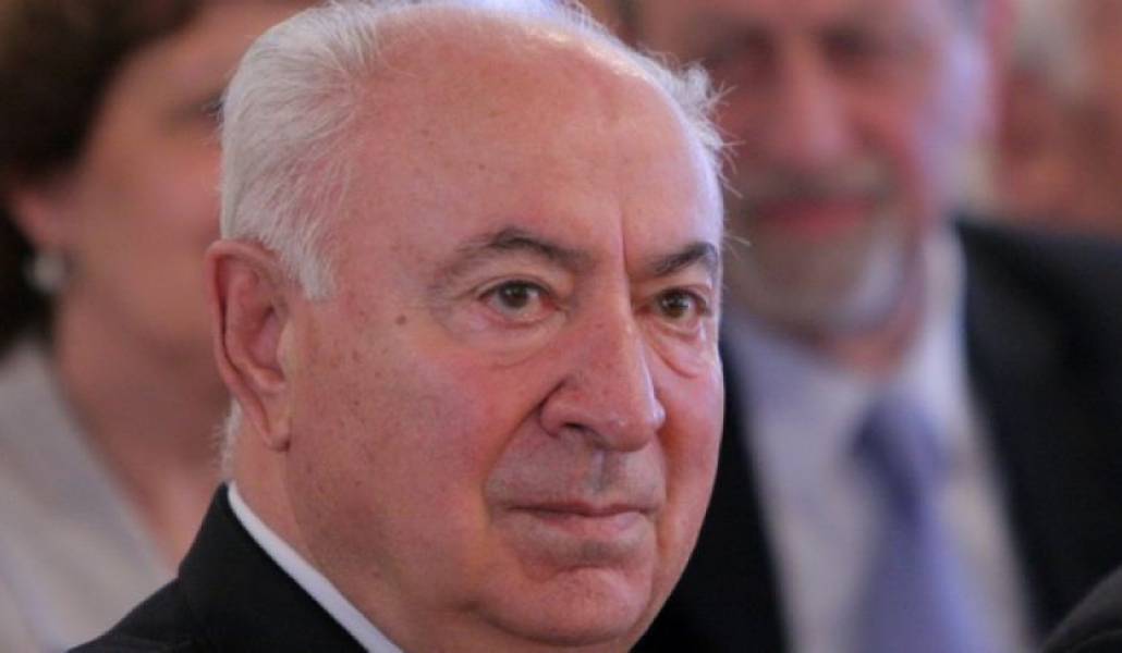 8696f3d2e200d55def207782be2a4138