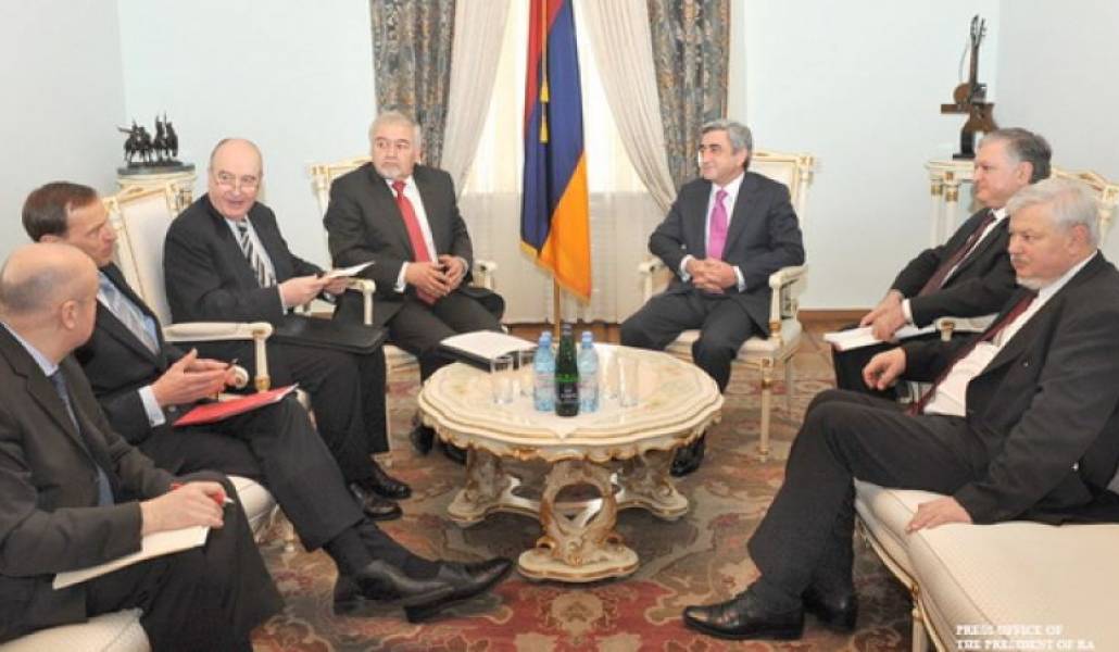 09a6bf98602b74014cad2601718cdca0