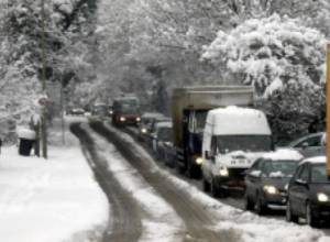 Cars got stuck in snow