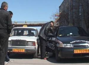 Cabmen protest against each other