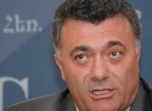Ex Dashnak sides with Heritage