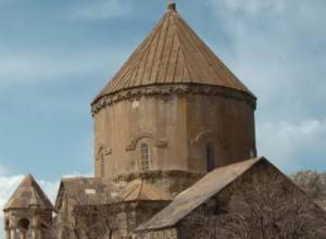 Single-day rite delayed in Aktamar