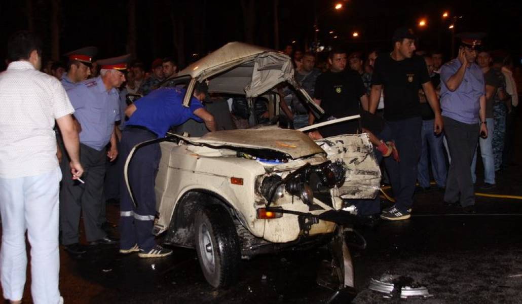 c929def6ff476d1478f127f7f7fc5f43