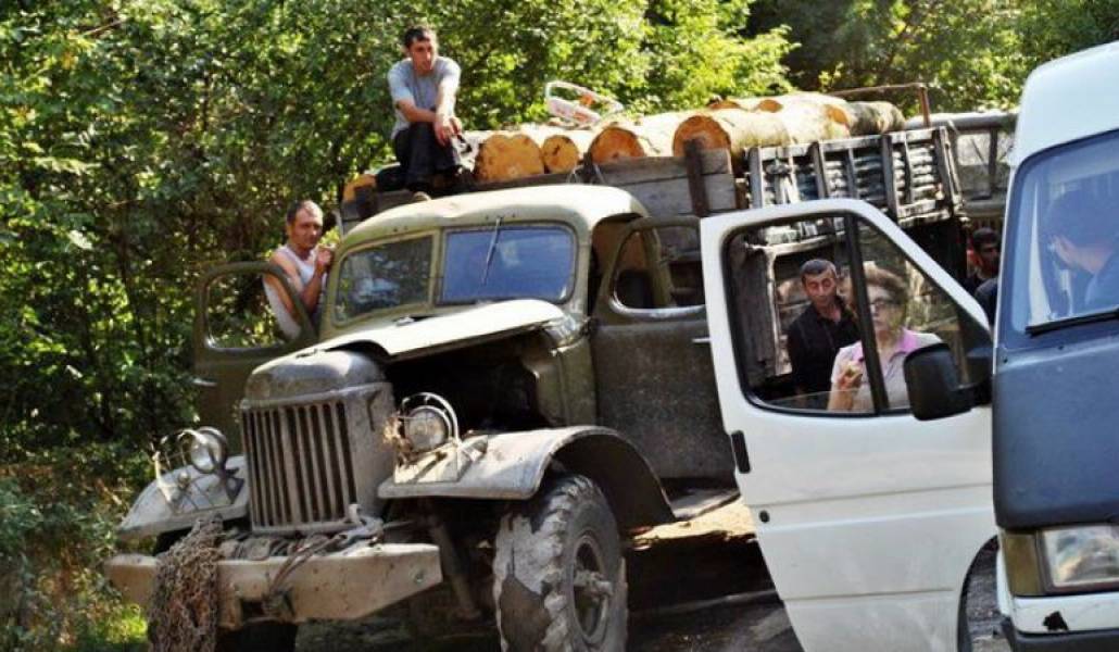 1bb35adb69c03e84e839f71ffe4c3746