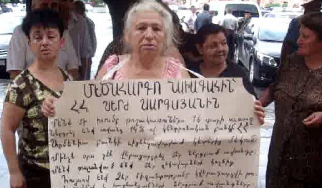 78b331107151a15b46d6ac2d9ac606d5