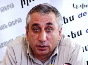 Demands 10 million dollars from Sargsyan and Kocharyan