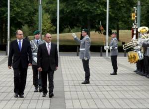 Minister Ohanyan gives news conference in Germany