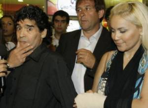 Maradona tenders resignation