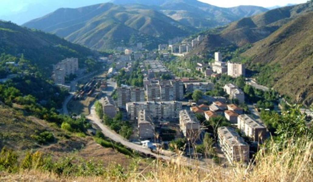 03275b669363bdd614c8a24d27f48efa