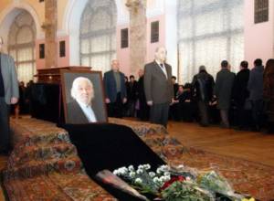 “Let us appreciate people while they are living”