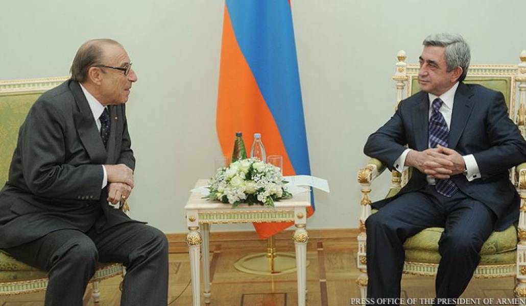 7395370d5b21b25f255475101a287c56