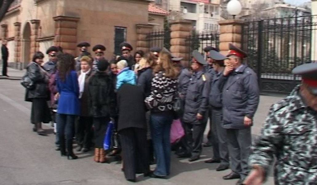 81b8ea71c3c913a52c3d60d41b53afba