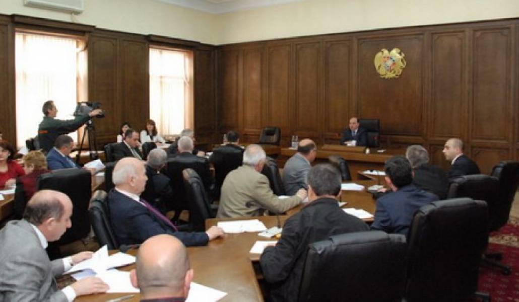 8b03e8add03854b19fcb426eb2399853