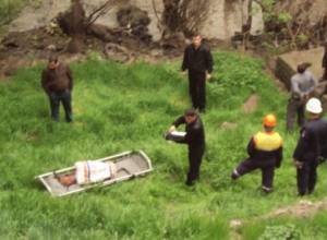 Man jumps off bridge in Yerevan