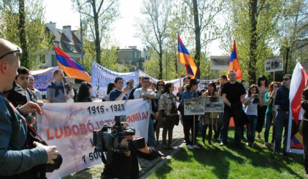 417f0cf7fd54eb0aa4dc4a369f49e089